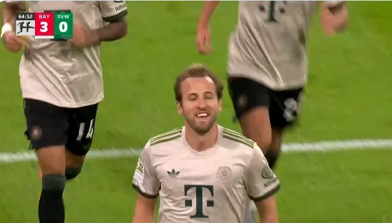 bayern-munchen-werder-bremen-4-0-bundesliga-2025 Bayern München feiert 4:0-Sieg gegen Werder Bremen in der Bundesliga 2025