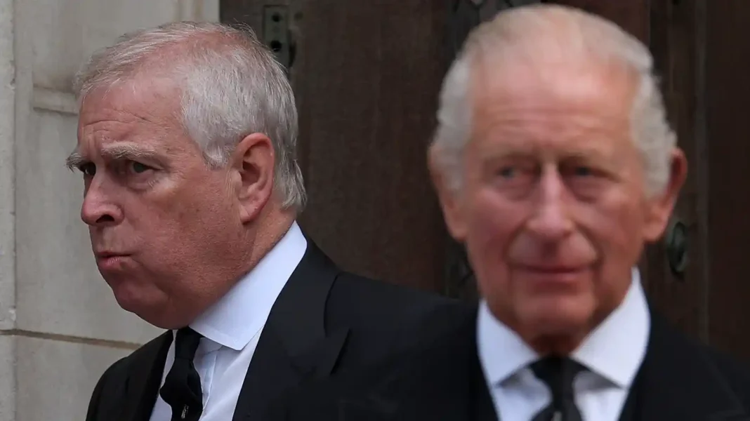 Prinz Andrew verliert Prinz Andrew verliert seinen Prinzentitel und muss die Royal Lodge verlassen – Entscheidung von König Charles III.