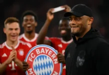 Rekordsieg: Bayern München gewinnt 14 von 14 Spielen in allen Wettbewerben – DFB-Pokal Bayern München erzielt Rekordsieg gegen Köln im DFB-Pokal 2025, Spieler feiern nach dem 4-1 Auswärtssieg.