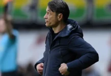 BVB schockiert – Stuttgart klaut Dortmund spät den Sieg im Signal Iduna Park BVB-Spieler enttäuscht nach dem 3:3 gegen Stuttgart im Signal Iduna