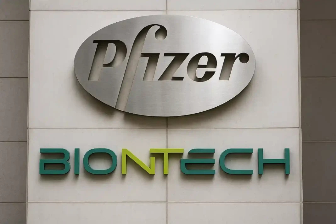 Das Pfizer-Logo vor dem Firmensitz, Symbol für den geplanten Verkauf der letzten BioNTech-Anteile durch den Pharmariesen.