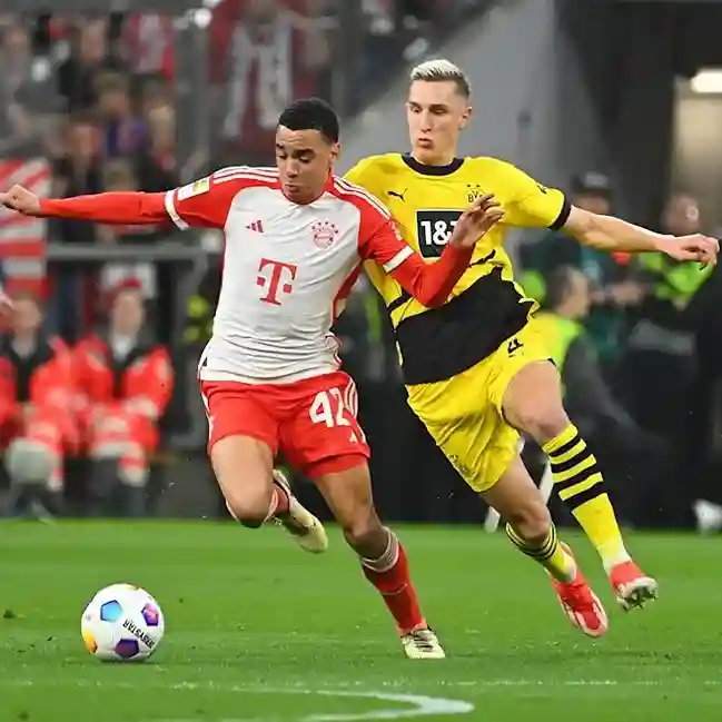 nico-schlotterbeck-bvb-real-barca-2025 Nico Schlotterbeck im Trikot von Borussia Dortmund während eines Bundesliga-Spiels