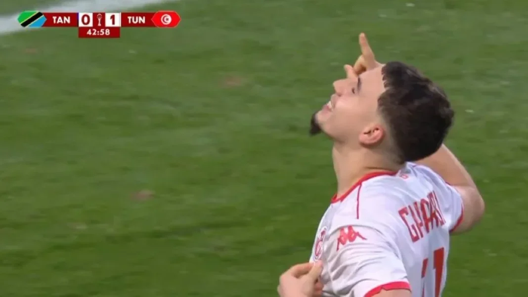 Tunesiens Nationalspieler feiern den Einzug ins Achtelfinale beim AFCON 2025 nach dem Spiel gegen Tansania