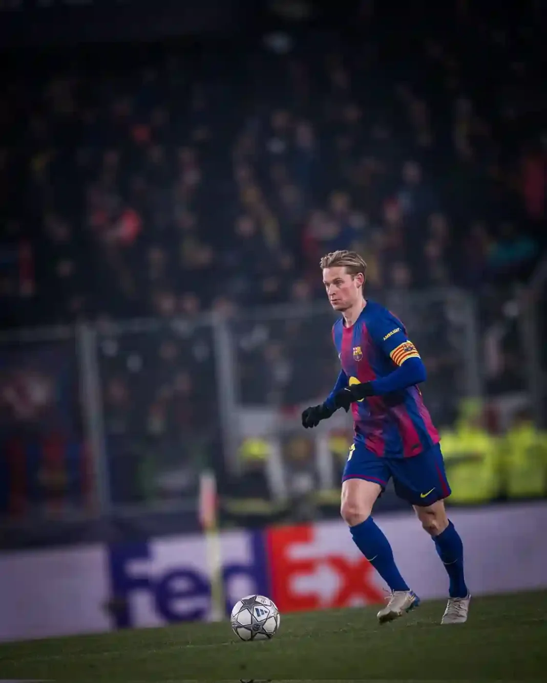 Barcelona Spieler feiern Sieg gegen Slavia Prag in der Champions League 2025/26