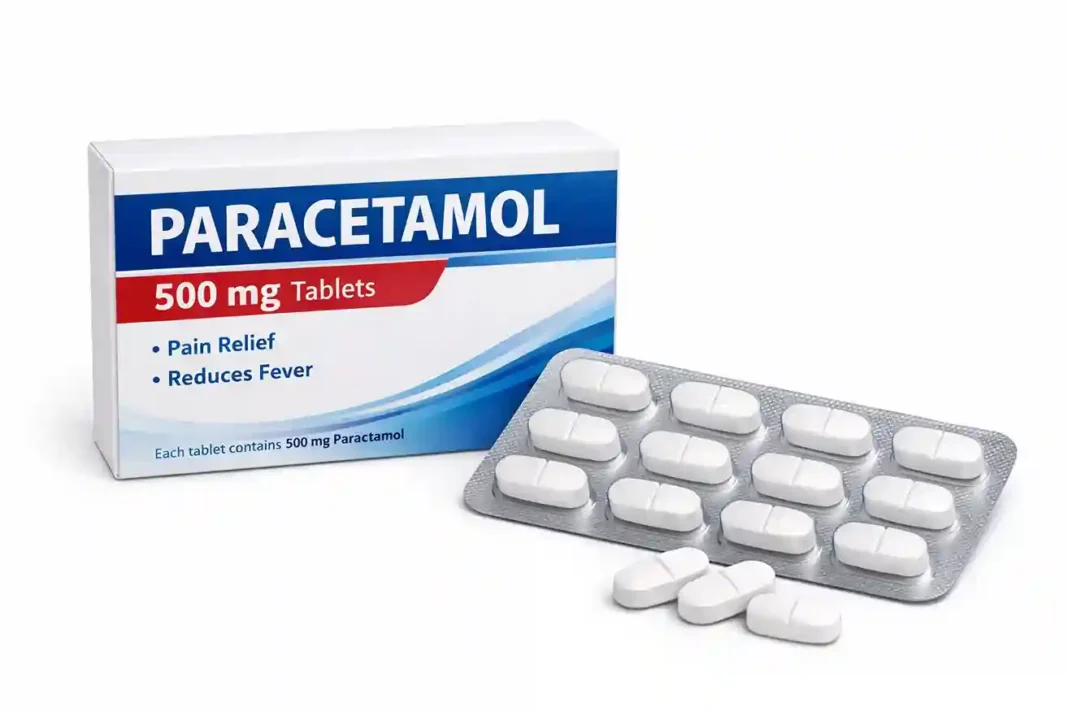 Schwangere Frau nimmt Paracetamol unter ärztlicher Aufsicht
