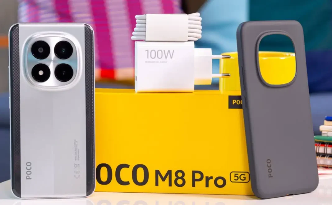 Xiaomi Poco M8 Pro Smartphone Frontansicht mit 6,83 Zoll AMOLED Display