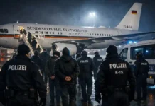 Abschiebungen : Deutschland verschärft Praxis Abschiebung von Flüchtlingen aus Deutschland am Flughafen 2025